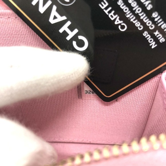 CHANEL Pink Wallet - Picture 8 of 12